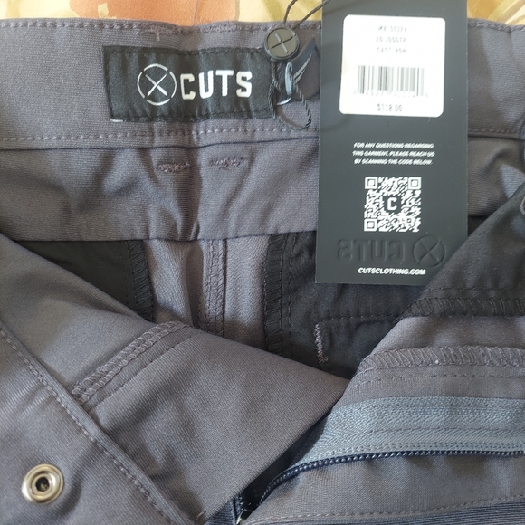 CUTS NWT AO Jogger medium - Picture 3 of 7